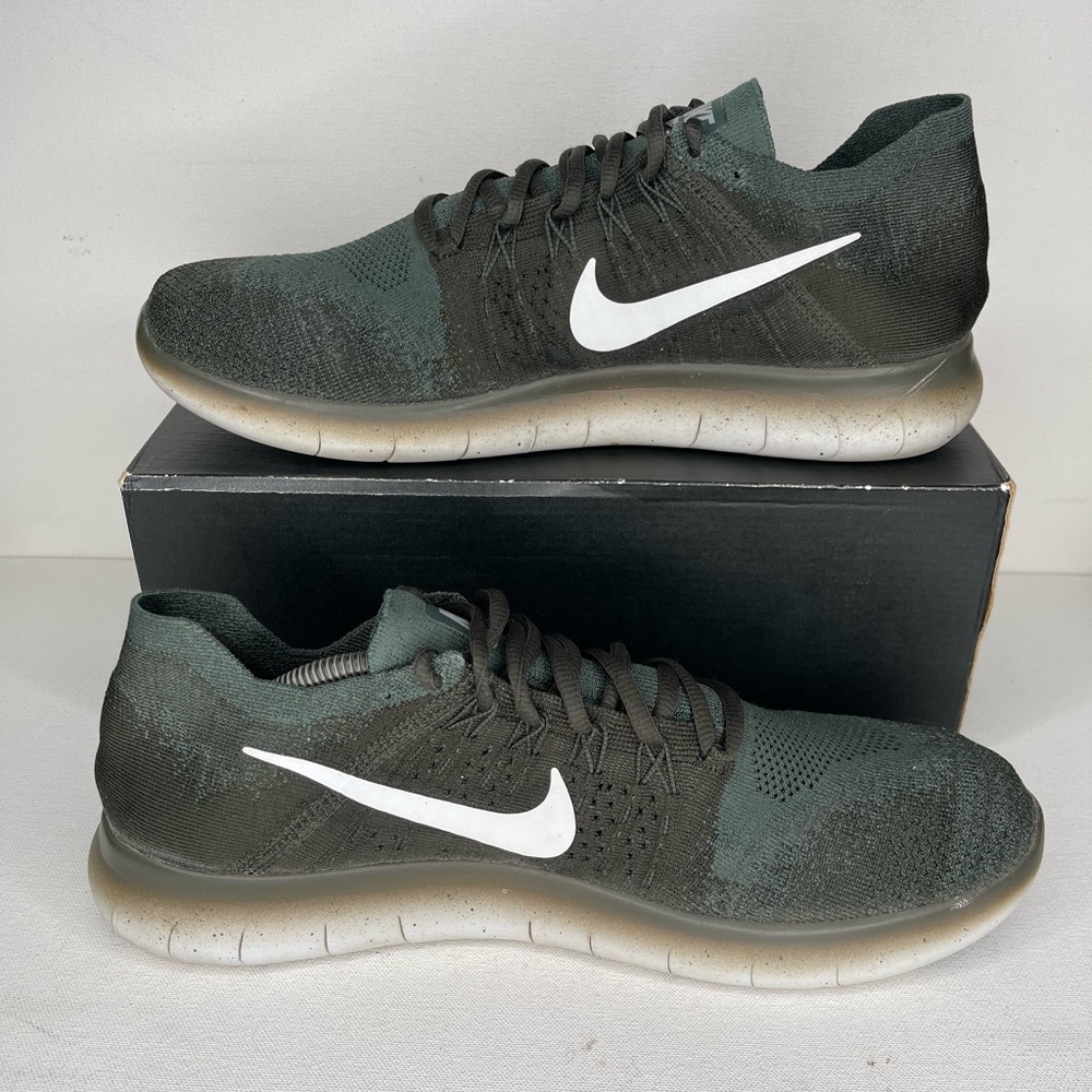 Nike Free Rn Flyknit - Picture 2 of 8
